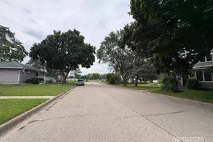 618 N Wacouta Ave, Prairie Du Chien, WI 53821 - Photo 6