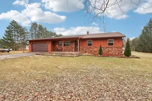 E9959 3rd St, Prairie Du Sac, WI 53578 - Photo 2