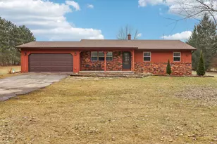 E9959 3rd St, Prairie Du Sac, WI 53578 - Photo 4