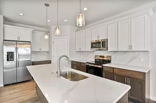 166 S 8th Street, Janesville, WI 53536 - Photo 14