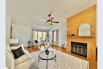 4336 E Wood Trail, Beloit, WI 53511 - Photo 6