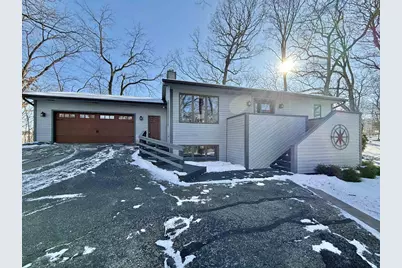 4336 E Wood Trail, Beloit, WI 53511 - Photo 2