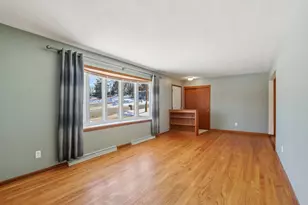 216 Reigstad St, DeForest, WI 53532 - Photo 8