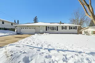 216 Reigstad St, DeForest, WI 53532 - Photo 4