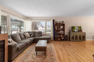 3748 Fairview Dr, Madison, WI 53704 - Photo 6