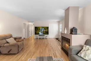 3748 Fairview Dr, Madison, WI 53704 - Photo 8