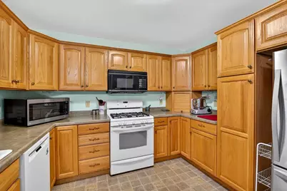 204 Cody Drive, Beaver Dam, WI 53916 - Photo 8