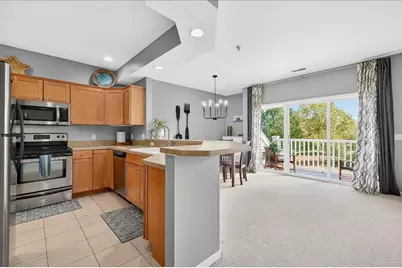 40 Keystone Way #39, Fitchburg, WI 53711 - Photo 2