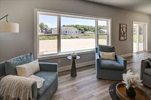 6607 Grouse Woods Rd, DeForest, WI 53532 - Photo 8