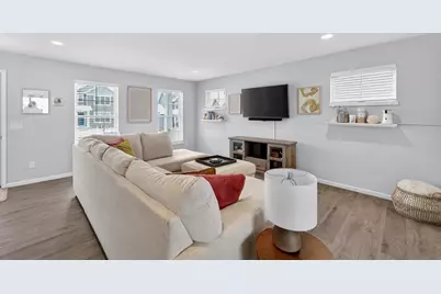 505 Patrick Avenue, Waunakee, WI 53597 - Photo 4