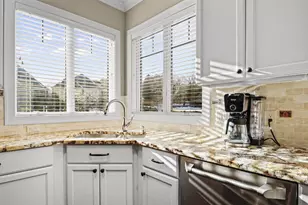 1014 Meadow Mist Rd, Middleton, WI 53562 - Photo 10