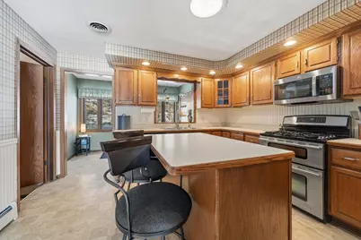 4539 N River Road, Janesville, WI 53545 - Photo 8