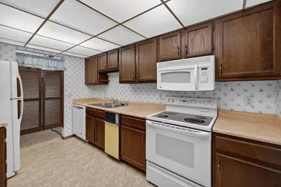 57 Golf Course Road #D, Madison, WI 53704 - Photo 10