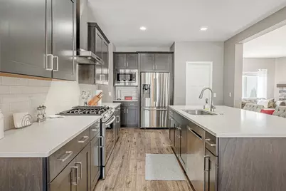 6115 White Daisy Court, Mcfarland, WI 53558 - Photo 6