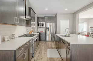 6115 White Daisy Ct, Mcfarland, WI 53558 - Photo 6