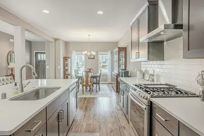 6115 White Daisy Court, Mcfarland, WI 53558 - Photo 8