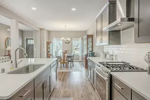 6115 White Daisy Ct, Mcfarland, WI 53558 - Photo 8