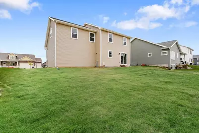 1508 Dahlia Drive, Stoughton, WI 53589 - Photo 4
