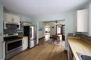 304 Randolph St, Edgerton, WI 53534 - Photo 12