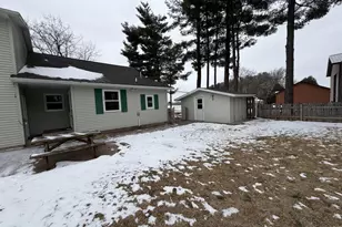 621 Dwight St, Boscobel,  53805 - Photo 4