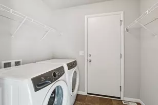 1083 Siena Dr, Verona, WI 53593 - Photo 18