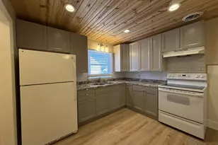 1712 Mole Ave, Janesville, WI 53548 - Photo 8