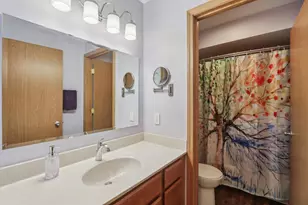 1006 S Division St, Waunakee, WI 53597 - Photo 26