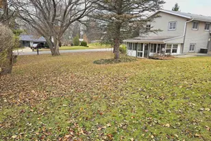 2740 S Nakoma Ct, Beloit, WI 53511 - Photo 4