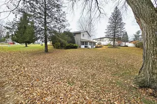 2740 S Nakoma Ct, Beloit, WI 53511 - Photo 50