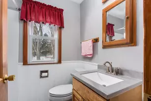 4803 Shore Acres Rd, Monona, WI 53716 - Photo 14