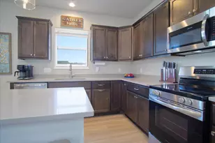 1222 Misty Frst Rd, Sun Prairie, WI 53590 - Photo 4