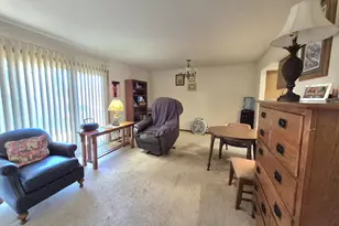 2522 W Memorial Dr, Janesville, WI 53548 - Photo 2