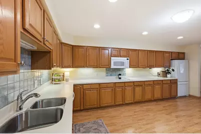 7911 Courtyard Drive, Madison, WI 53719 - Photo 24