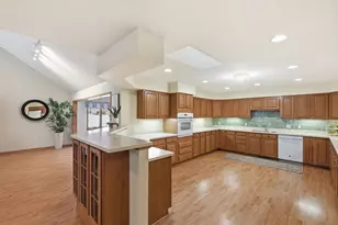 7911 Courtyard Dr, Madison, WI 53719 - Photo 20