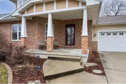 1236 Gas Light Drive, Sun Prairie, WI 53590 - Photo 4