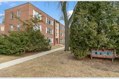 33 Sherman Terrace #3, Madison, WI 53704 - Photo 4