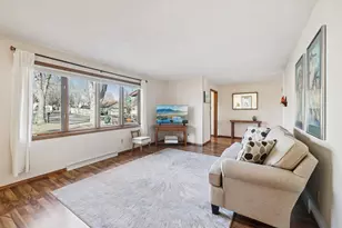 5525 Forge Dr, Madison, WI 53716 - Photo 4