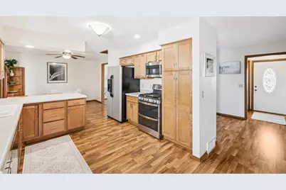 5525 Forge Drive, Madison, WI 53716 - Photo 6