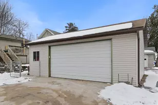 614 W Pleasant St, Portage, WI 53901 - Photo 22