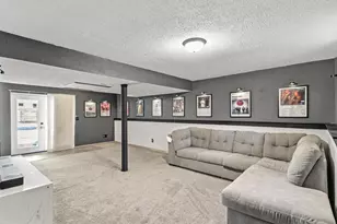 614 W Pleasant St, Portage, WI 53901 - Photo 16