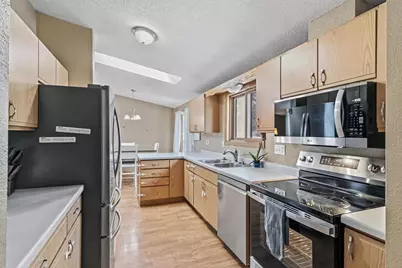 614 W Pleasant Street, Portage, WI 53901 - Photo 8