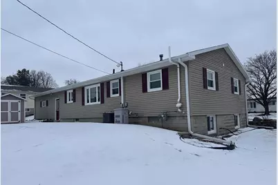 105 Ousterling Drive, Waupun, WI 53963 - Photo 2