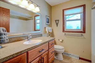 7330 W Branford Ln, Madison, WI 53717 - Photo 32