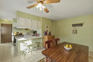 5704 Richmond Dr, Fitchburg, WI 53719 - Photo 18