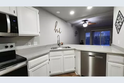 1325 Glacier Hill Drive #2, Madison, WI 53704 - Photo 10