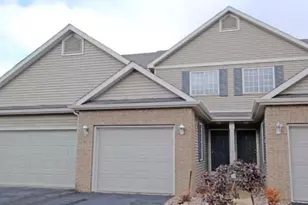 1325 Glacier Hill Dr, Madison, WI 53704 - Photo 2