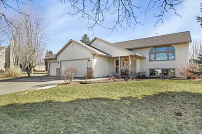 2045 Innsbrooke Drive, Sun Prairie, WI 53590 - Photo 2