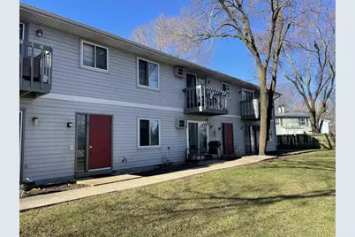 914 N Oak Street, Madison, WI 53704 - Photo 1