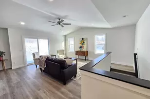 110 Cayuse Ct, Fox Lake, WI 53933 - Photo 8