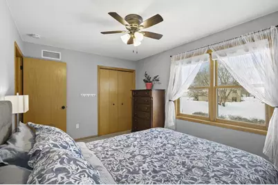 550 N Heatherstone Drive, Sun Prairie, WI 53590 - Photo 24